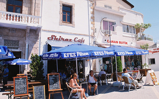 Efes Pilsen Bar Kıbrıs Girne